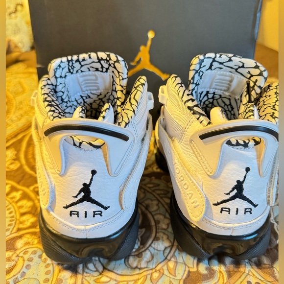 Nike Air Jordan 6 rings (7.5) - Picture 4 of 11